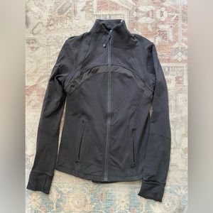 Lululemon Define Jacket with back pleat and vent